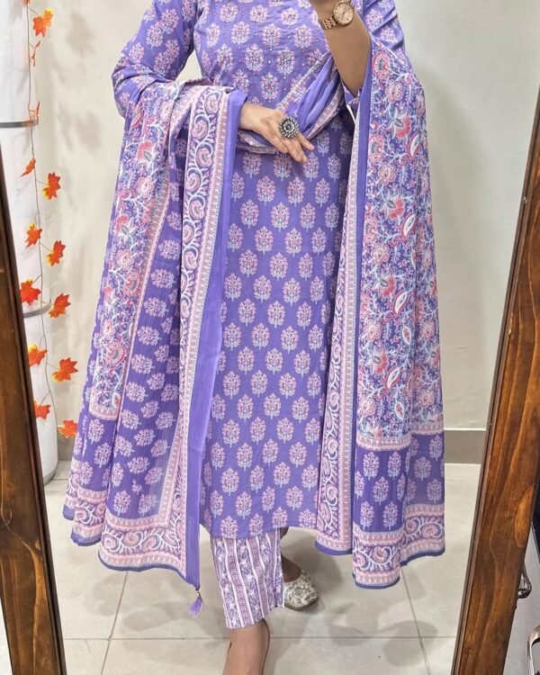 Floral Print Kurta Set, Salwar & Dupatta - Image 2