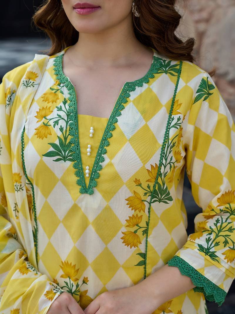 Yellow Floral And Geometric Anarkali Lace Work Kurta Trouser Dupatta Set - Image 4